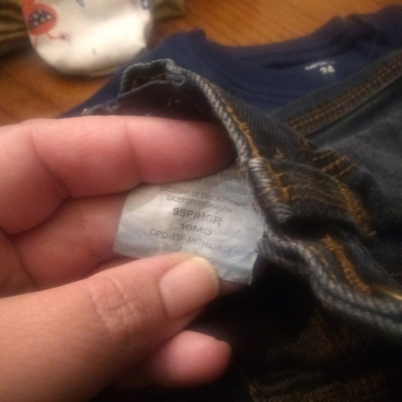 Wrangler jeans 18 months with t shirt - Picture 4 of 7